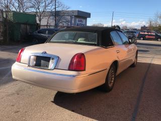 2001 Lincoln Town Car Cartier/ LOW KM 139 K KM/NO ACCIDENTS FULL SERVICE - Photo #8