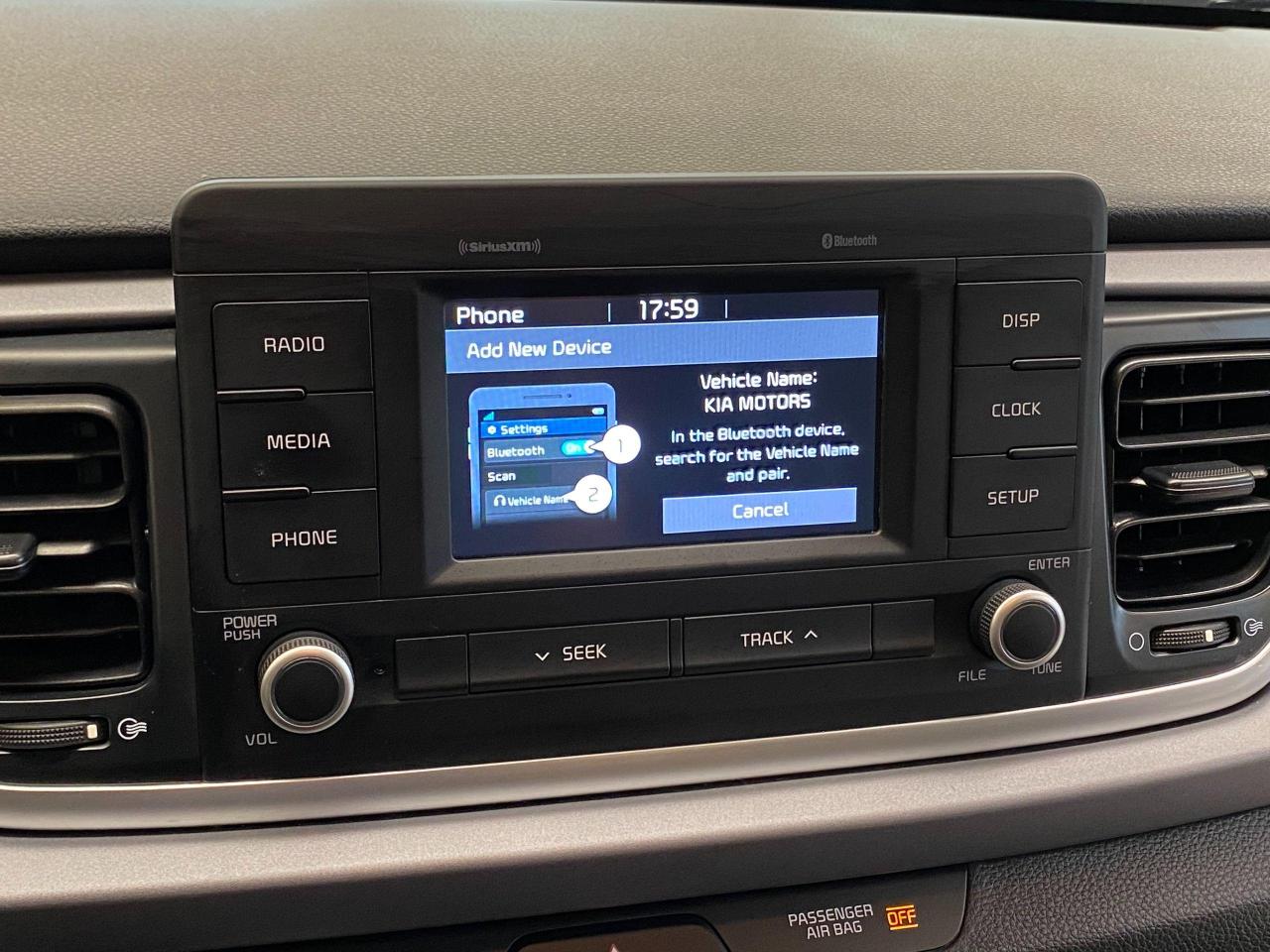 2018 Kia Rio LX+Camera+Bluetooth+Heated Steering+ACCIDENT FREE - Photo #29