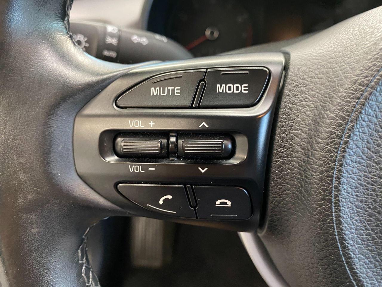 2018 Kia Rio LX+Camera+Bluetooth+Heated Steering+ACCIDENT FREE - Photo #52