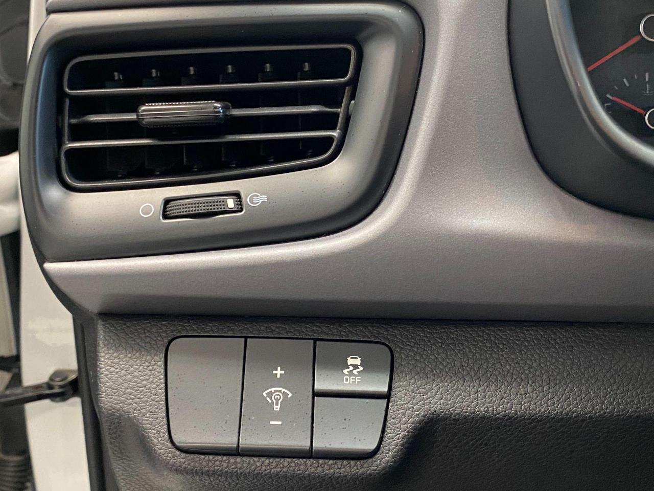 2018 Kia Rio LX+Camera+Bluetooth+Heated Steering+ACCIDENT FREE - Photo #56