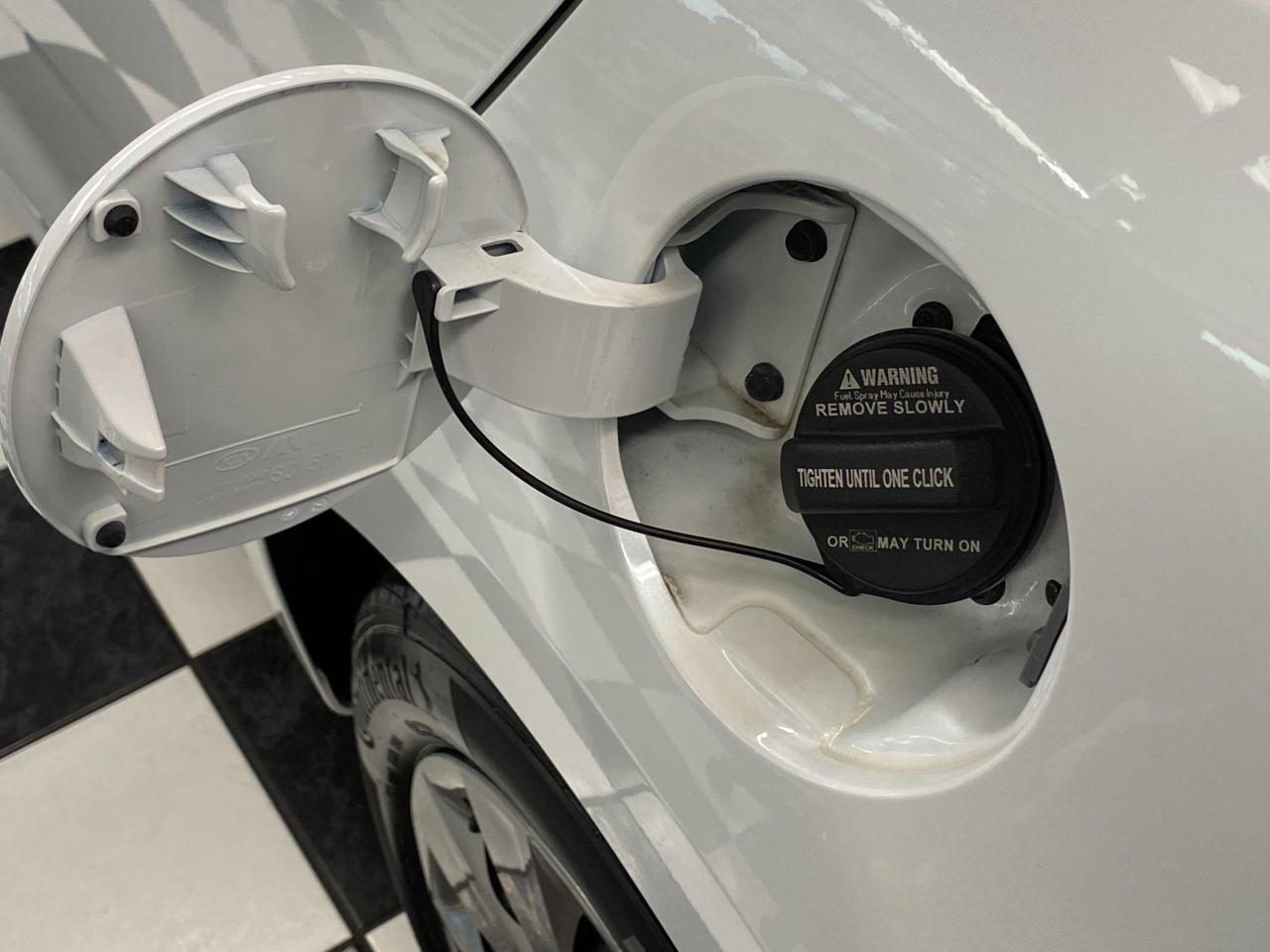2018 Kia Rio LX+Camera+Bluetooth+Heated Steering+ACCIDENT FREE - Photo #67