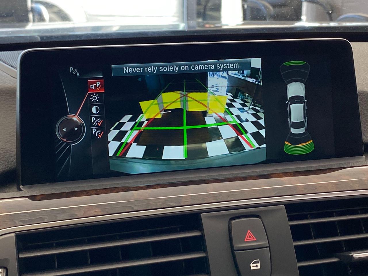 2016 BMW 3 Series 328i xDrive+GPS+Camera+Sensors+ACCIDENT FREE - Photo #11