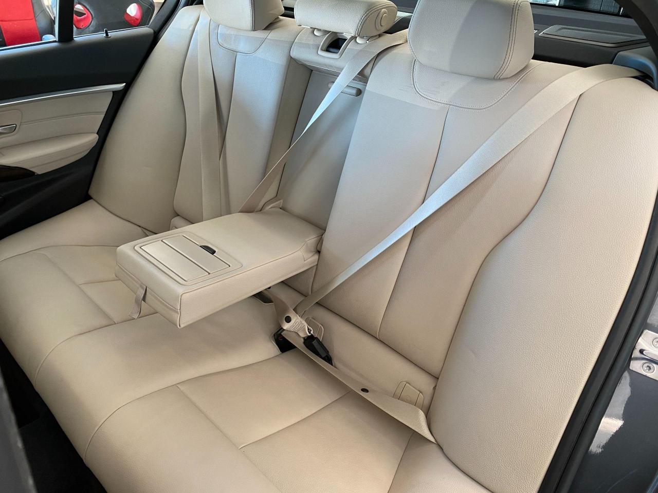 2016 BMW 3 Series 328i xDrive+GPS+Camera+Sensors+ACCIDENT FREE - Photo #25