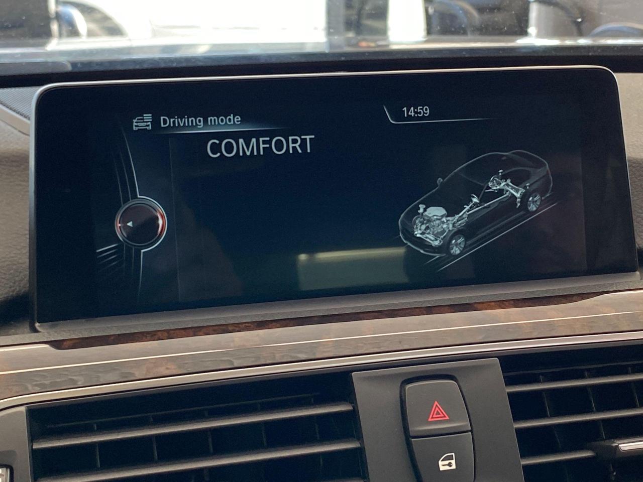 2016 BMW 3 Series 328i xDrive+GPS+Camera+Sensors+ACCIDENT FREE - Photo #35
