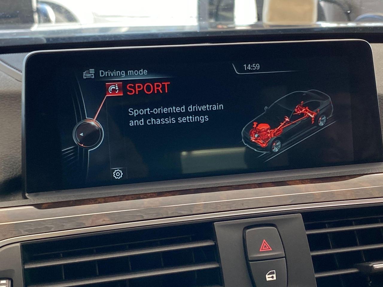 2016 BMW 3 Series 328i xDrive+GPS+Camera+Sensors+ACCIDENT FREE - Photo #36