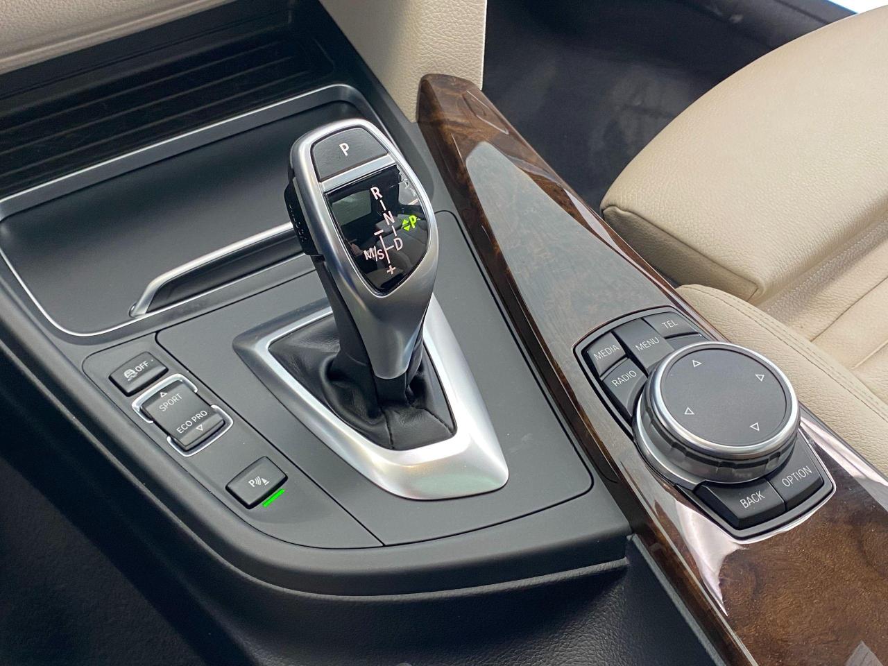 2016 BMW 3 Series 328i xDrive+GPS+Camera+Sensors+ACCIDENT FREE - Photo #39