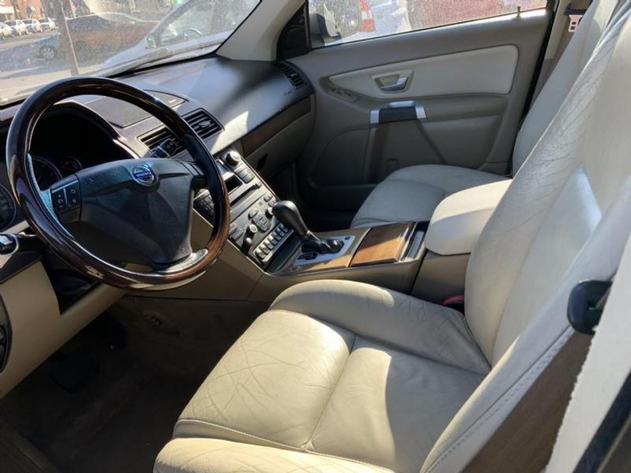 2009 Volvo XC90 3.2 7 Passenger Photo4