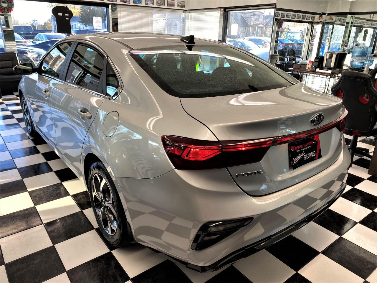 2019 Kia Forte EX+Lane Keep+Blind Spot+Apple Play+ACCIDENT FREE - Photo #2