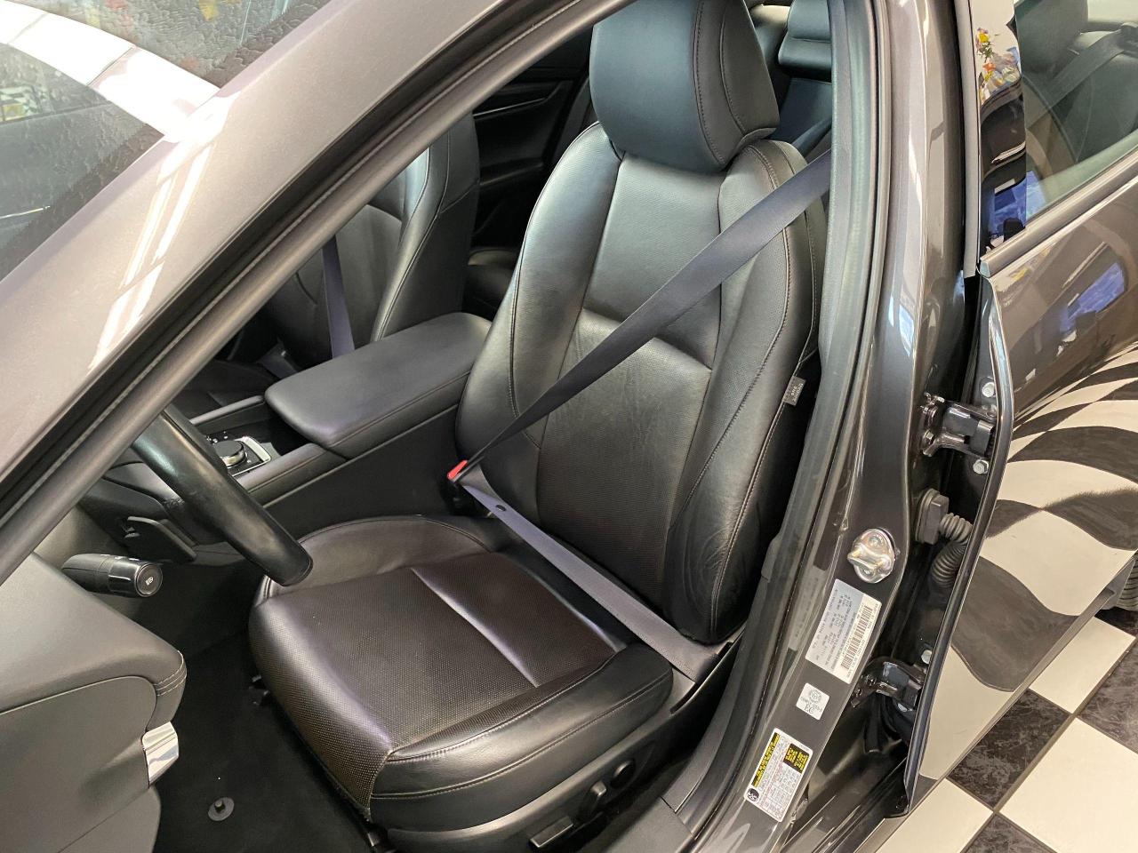 2019 Mazda MAZDA3 GT+Roof+Apple Play+Adaptive Cruise+ACCIDENT FREE - Photo #19