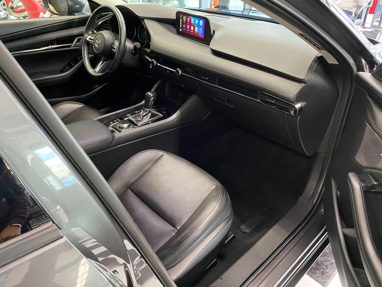 2019 Mazda MAZDA3 GT+Roof+Apple Play+Adaptive Cruise+ACCIDENT FREE - Photo #20