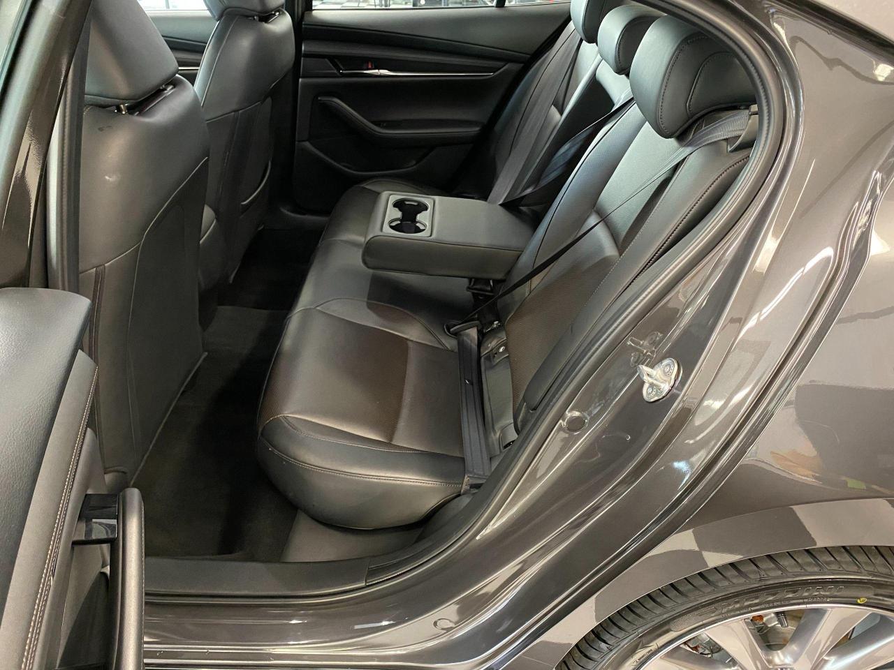 2019 Mazda MAZDA3 GT+Roof+Apple Play+Adaptive Cruise+ACCIDENT FREE - Photo #23