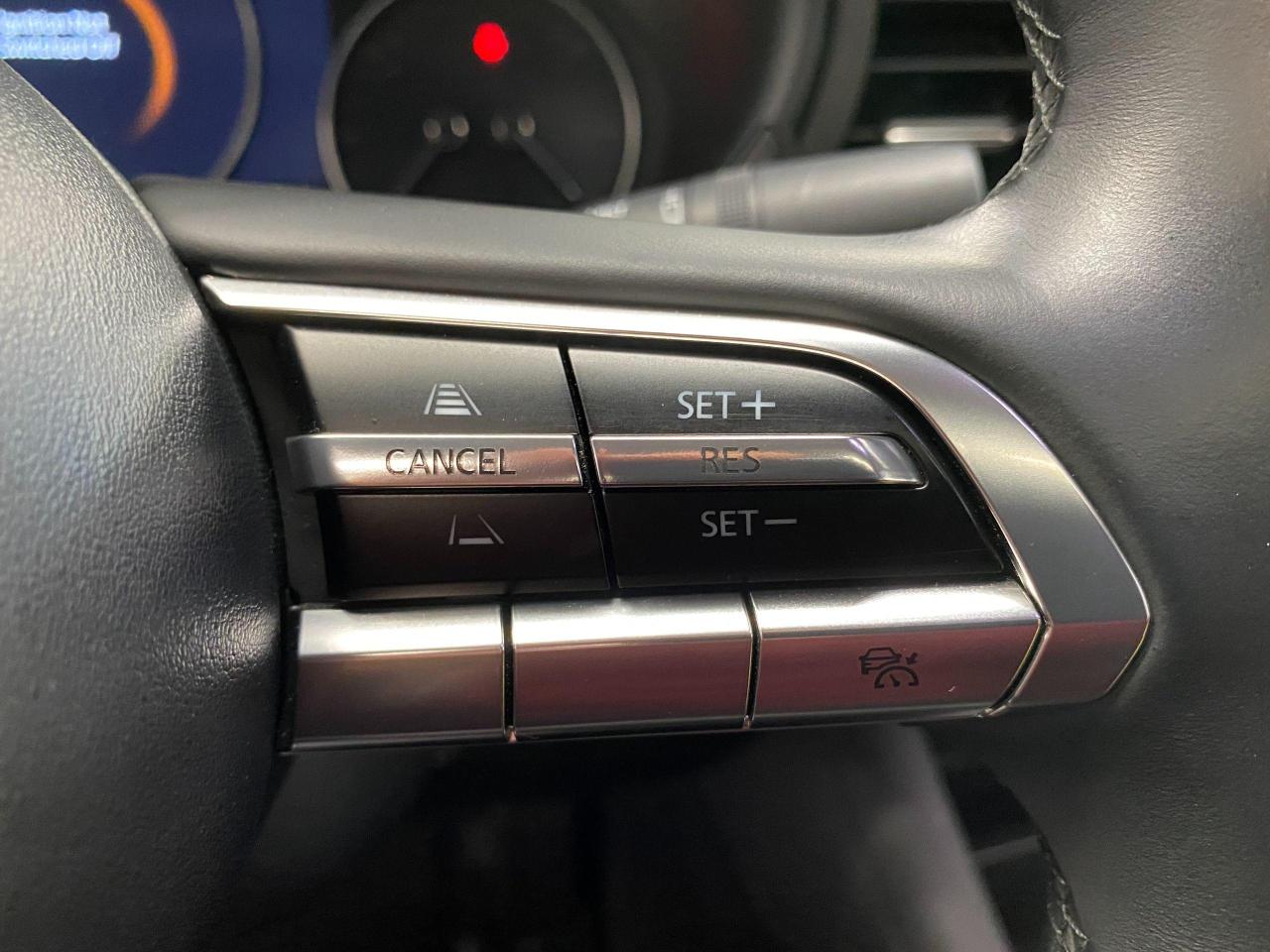 2019 Mazda MAZDA3 GT+Roof+Apple Play+Adaptive Cruise+ACCIDENT FREE - Photo #55