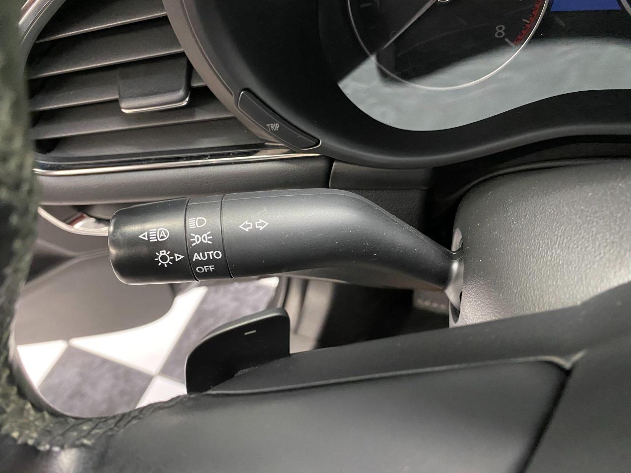 2019 Mazda MAZDA3 GT+Roof+Apple Play+Adaptive Cruise+ACCIDENT FREE - Photo #58
