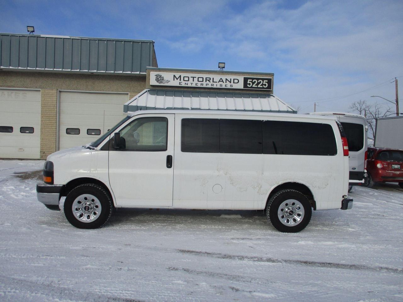 2014 gmc savana