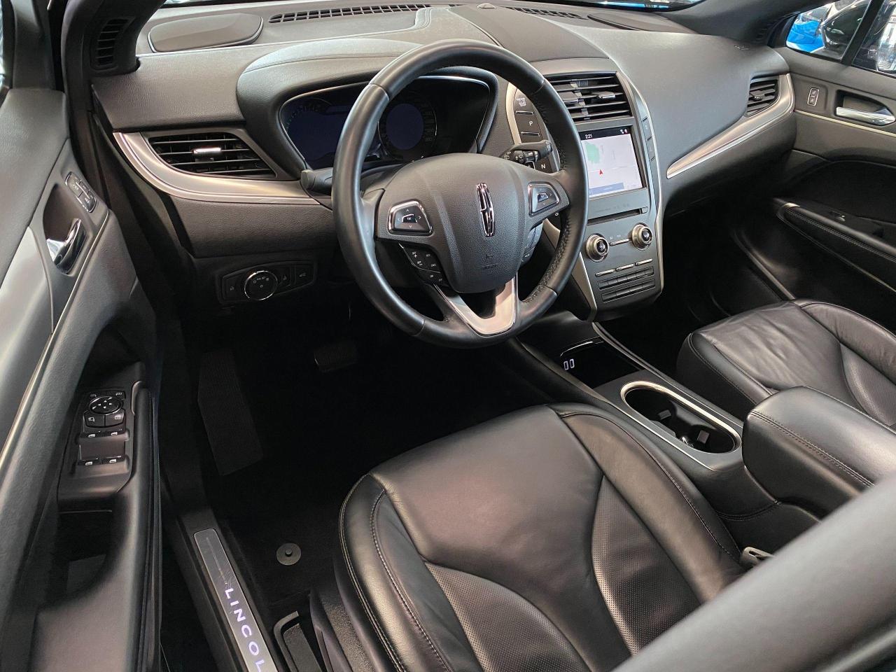 2017 Lincoln MKC Select AWD+Blind Spot+Roof+ApplePlay+ACCIDENT FREE - Photo #15