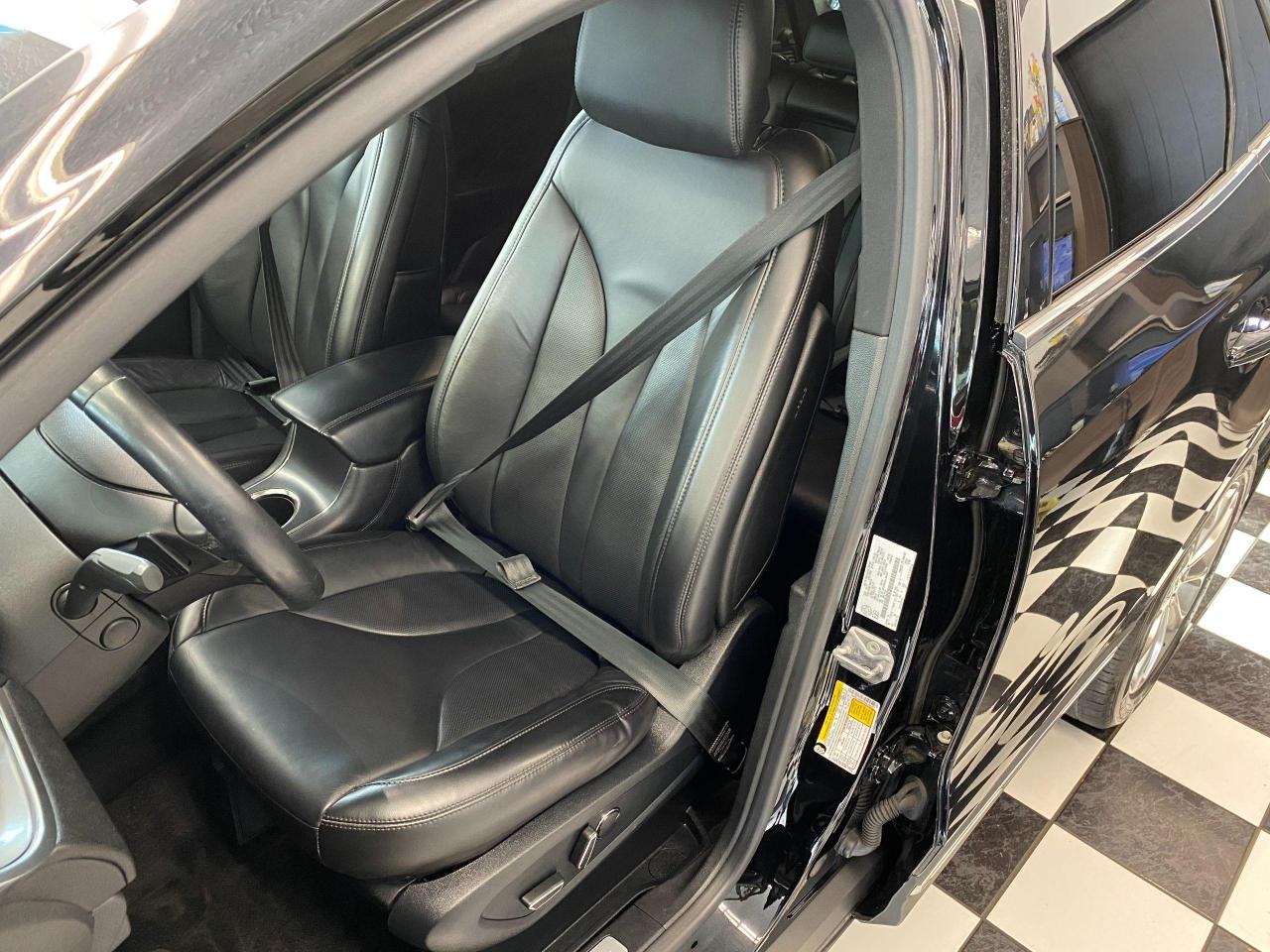 2017 Lincoln MKC Select AWD+Blind Spot+Roof+ApplePlay+ACCIDENT FREE - Photo #17