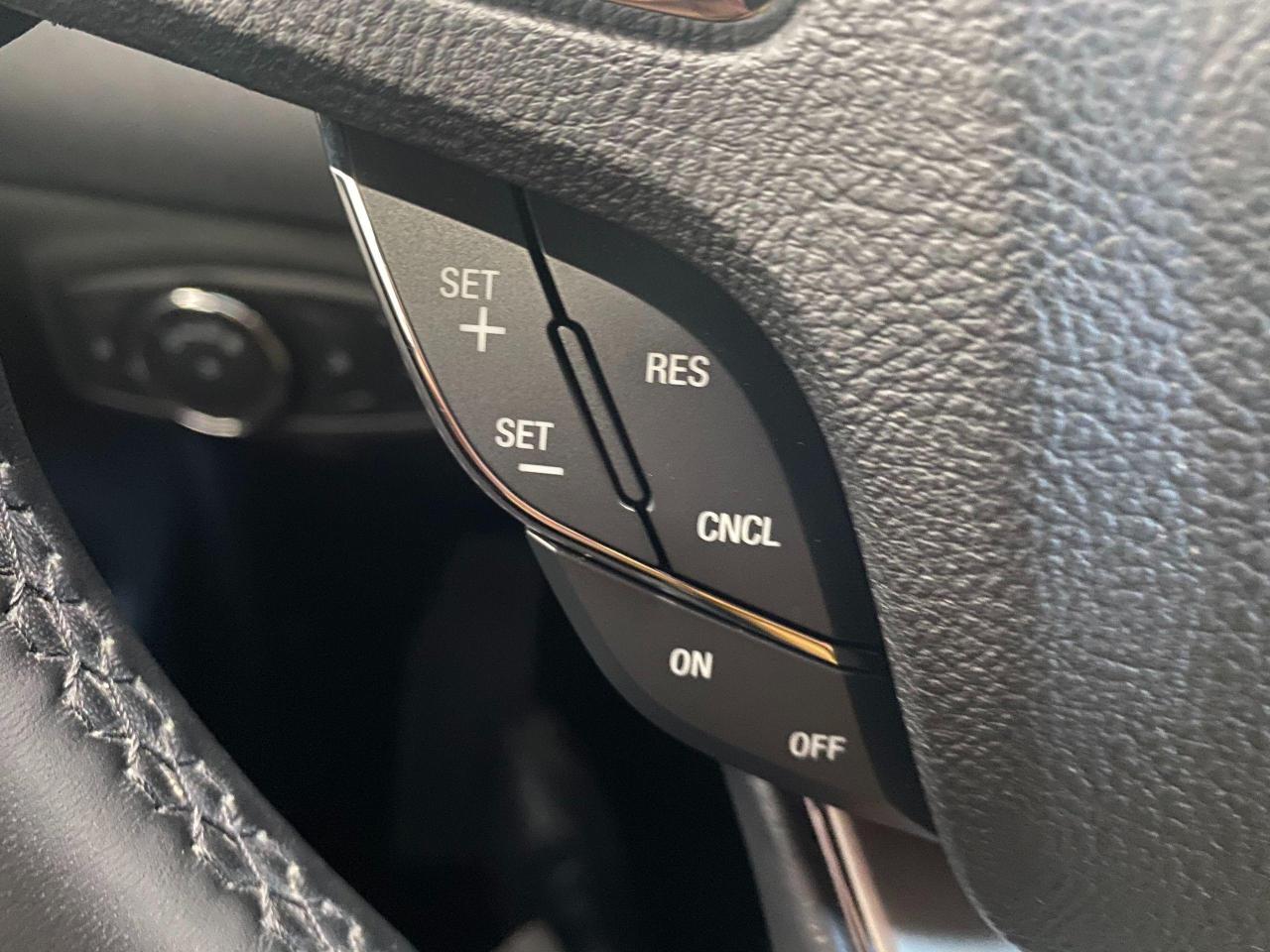 2017 Lincoln MKC Select AWD+Blind Spot+Roof+ApplePlay+ACCIDENT FREE - Photo #47