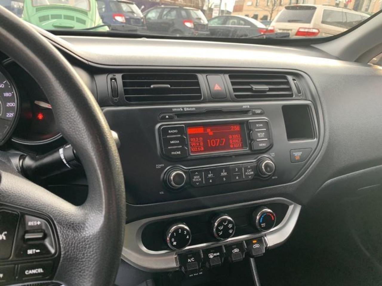 2013 Kia Rio LX Photo