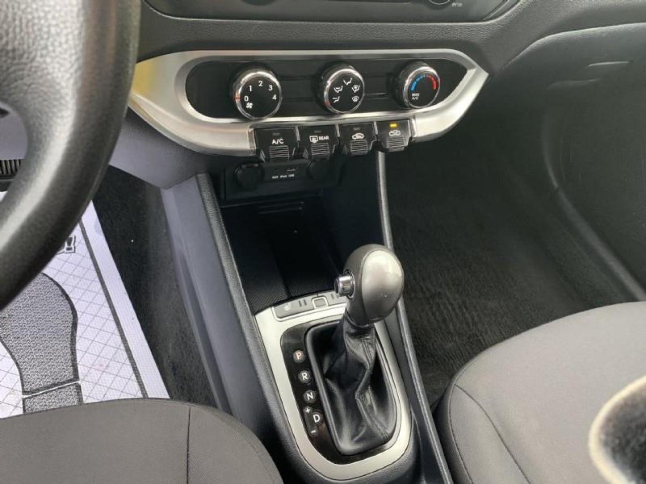 2013 Kia Rio LX Photo