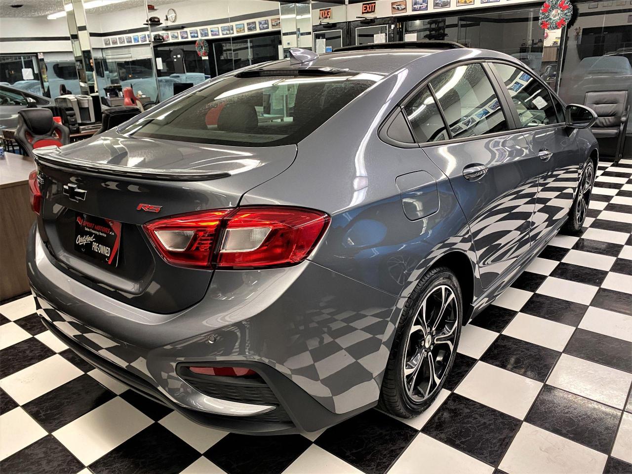 2019 Chevrolet Cruze LT+Sunroof+Apple Play+New Tires+ACCIDENT FREE - Photo #4