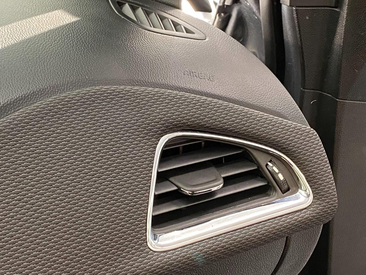 2019 Chevrolet Cruze LT+Sunroof+Apple Play+New Tires+ACCIDENT FREE - Photo #36