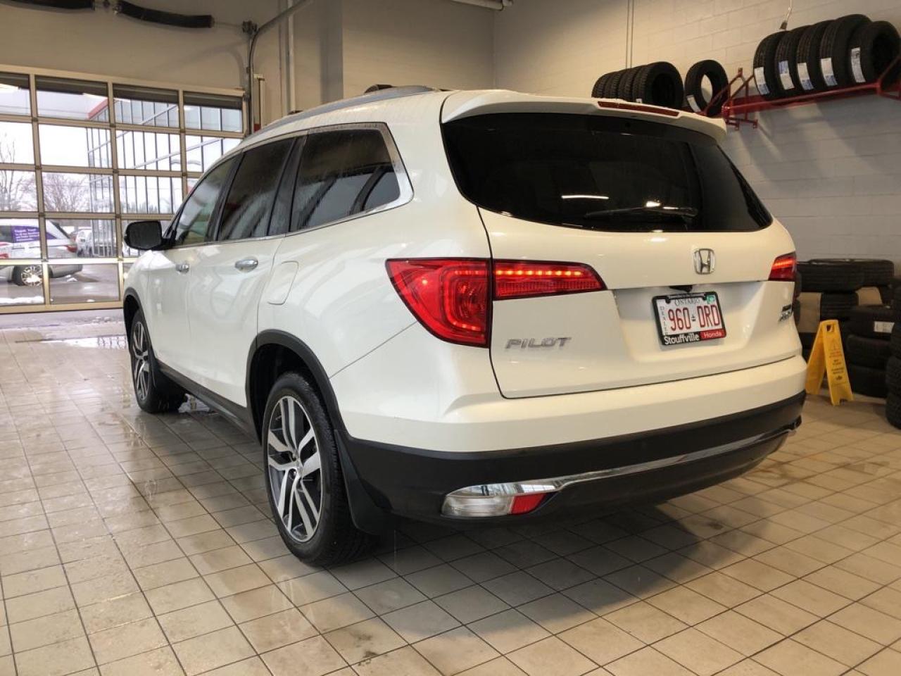 2017 Honda Pilot Touring Photo