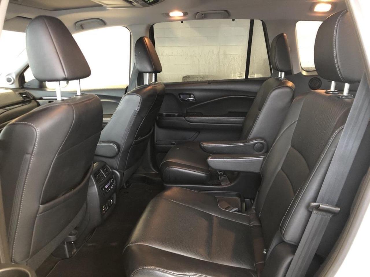 2017 Honda Pilot Touring Photo