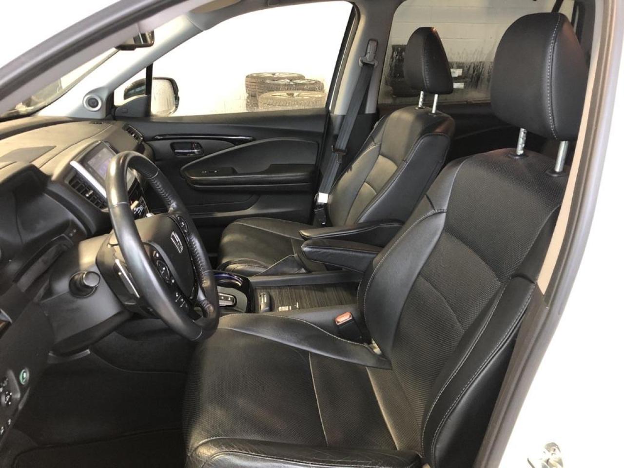 2017 Honda Pilot Touring Photo