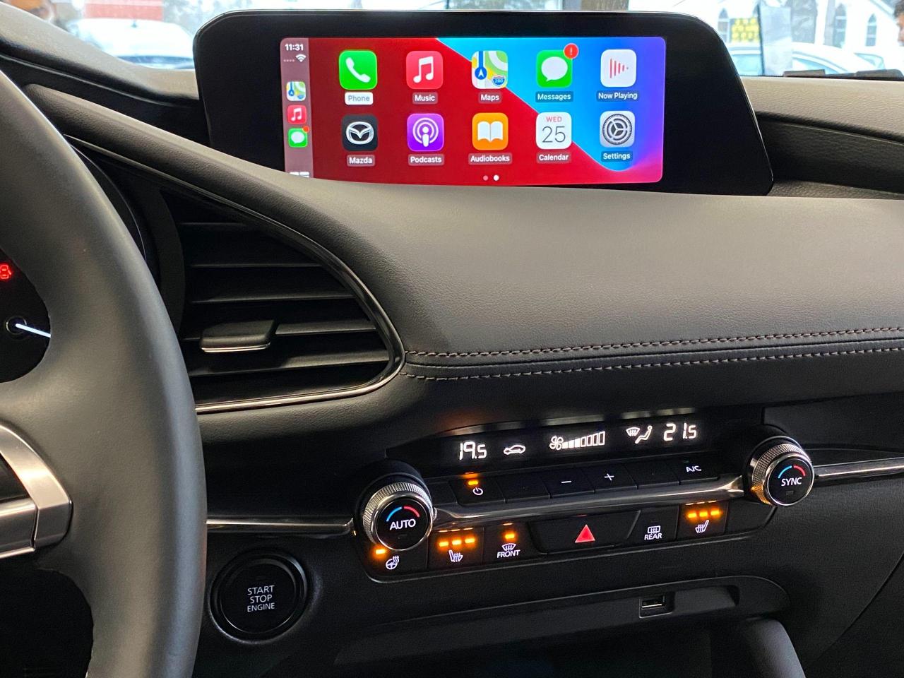 2019 Mazda MAZDA3 GS+Apple Play+Collision Avoidance+ACCIDENT FREE - Photo #10