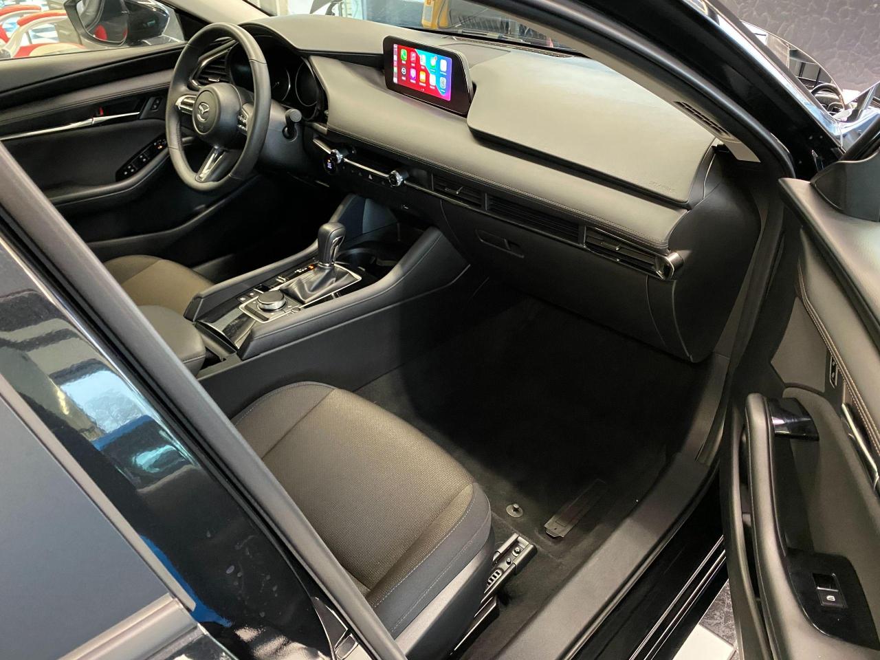 2019 Mazda MAZDA3 GS+Apple Play+Collision Avoidance+ACCIDENT FREE - Photo #20