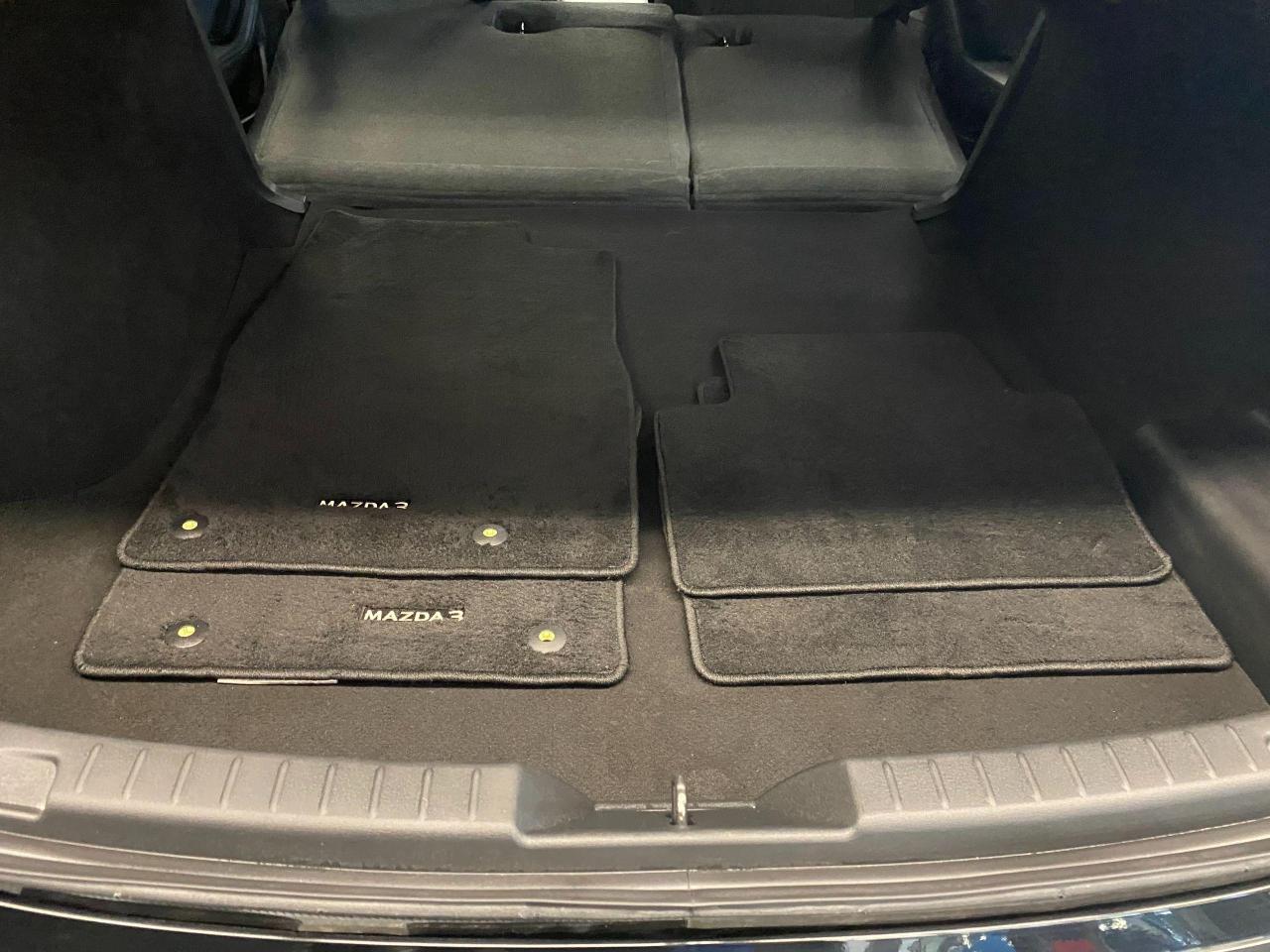 2019 Mazda MAZDA3 GS+Apple Play+Collision Avoidance+ACCIDENT FREE - Photo #26