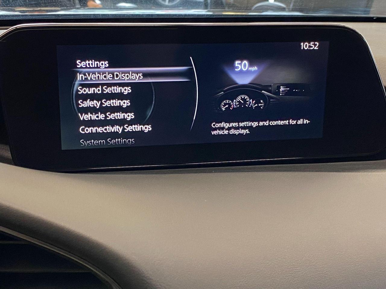 2019 Mazda MAZDA3 GS+Apple Play+Collision Avoidance+ACCIDENT FREE - Photo #37