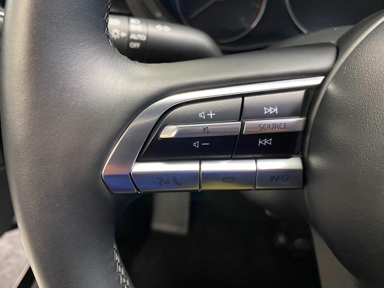 2019 Mazda MAZDA3 GS+Apple Play+Collision Avoidance+ACCIDENT FREE - Photo #52