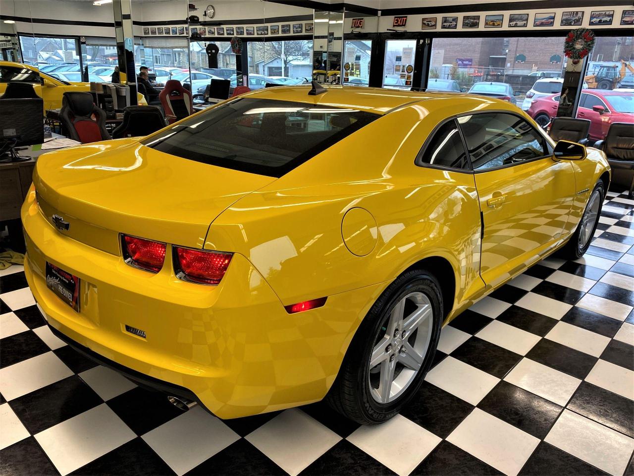 2010 Chevrolet Camaro LT 3.6L V6+Sunroof+New Tires+ACCIDENT FREE - Photo #4