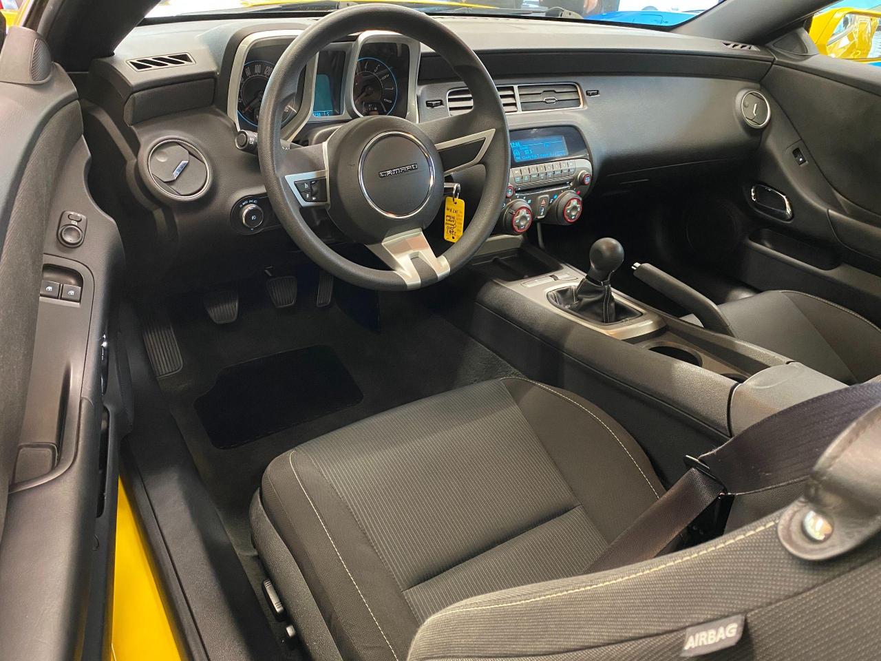 2010 Chevrolet Camaro LT 3.6L V6+Sunroof+New Tires+ACCIDENT FREE - Photo #17