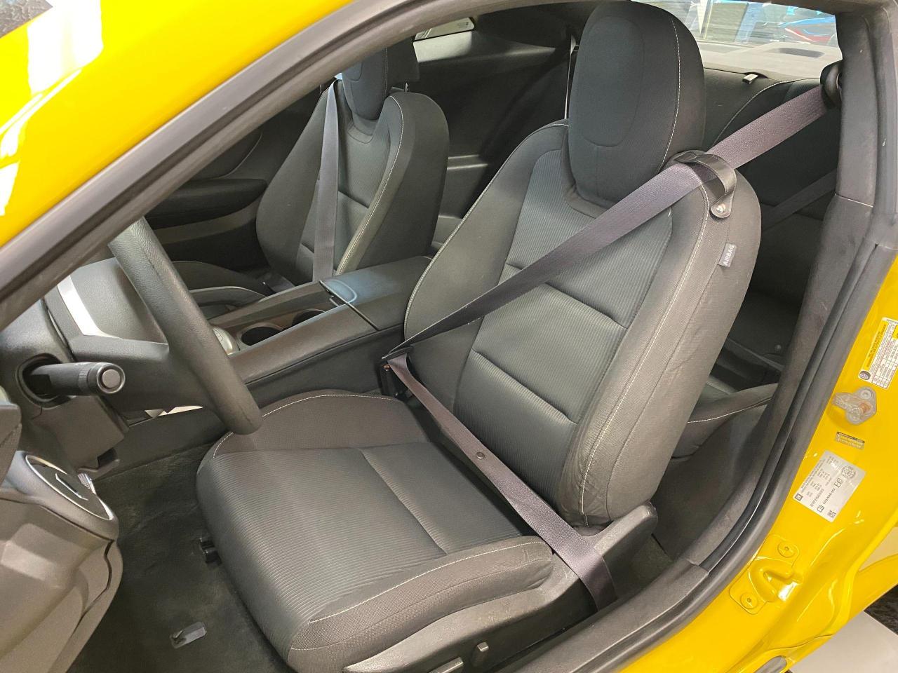 2010 Chevrolet Camaro LT 3.6L V6+Sunroof+New Tires+ACCIDENT FREE - Photo #19