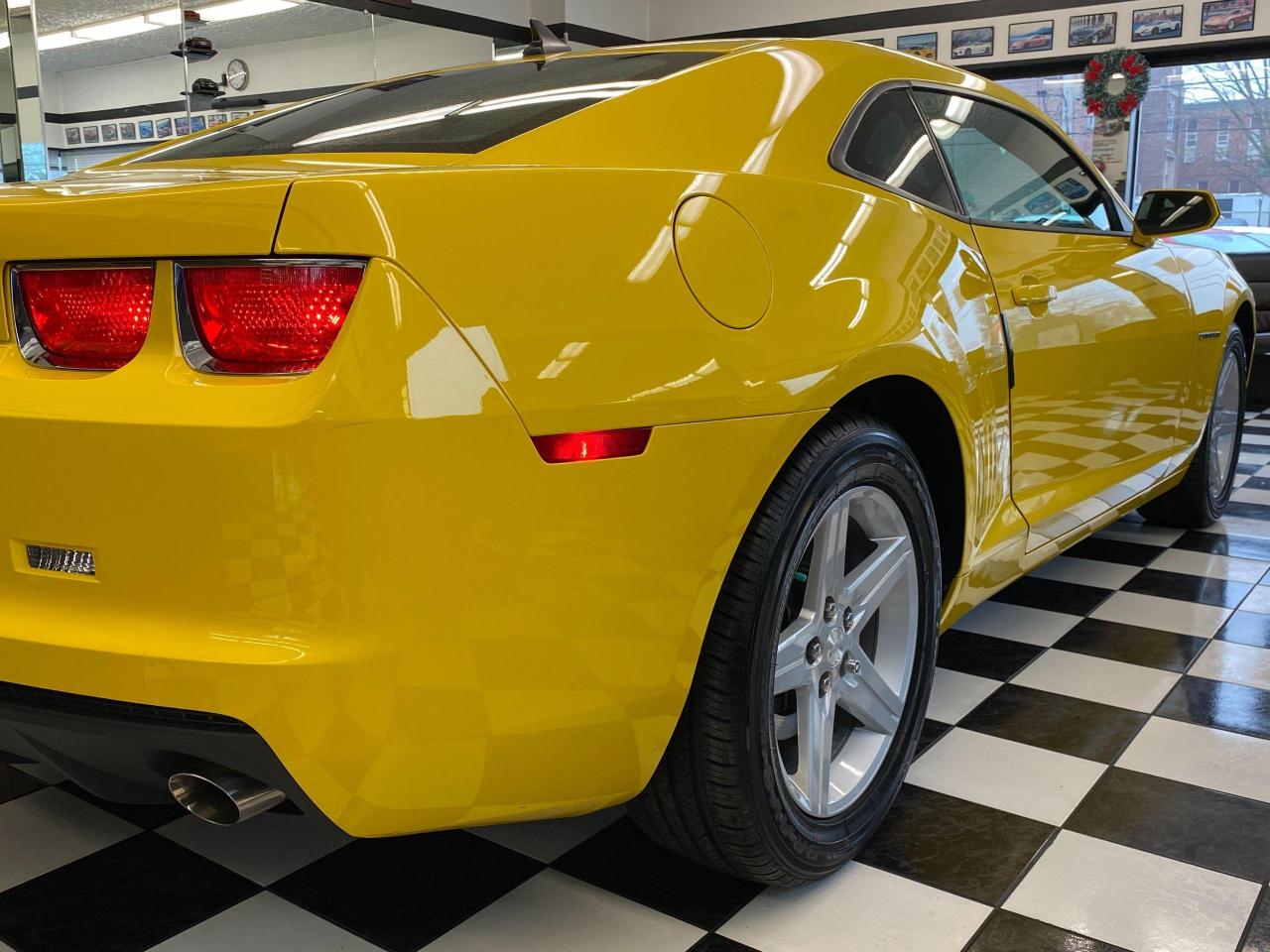 2010 Chevrolet Camaro LT 3.6L V6+Sunroof+New Tires+ACCIDENT FREE - Photo #37