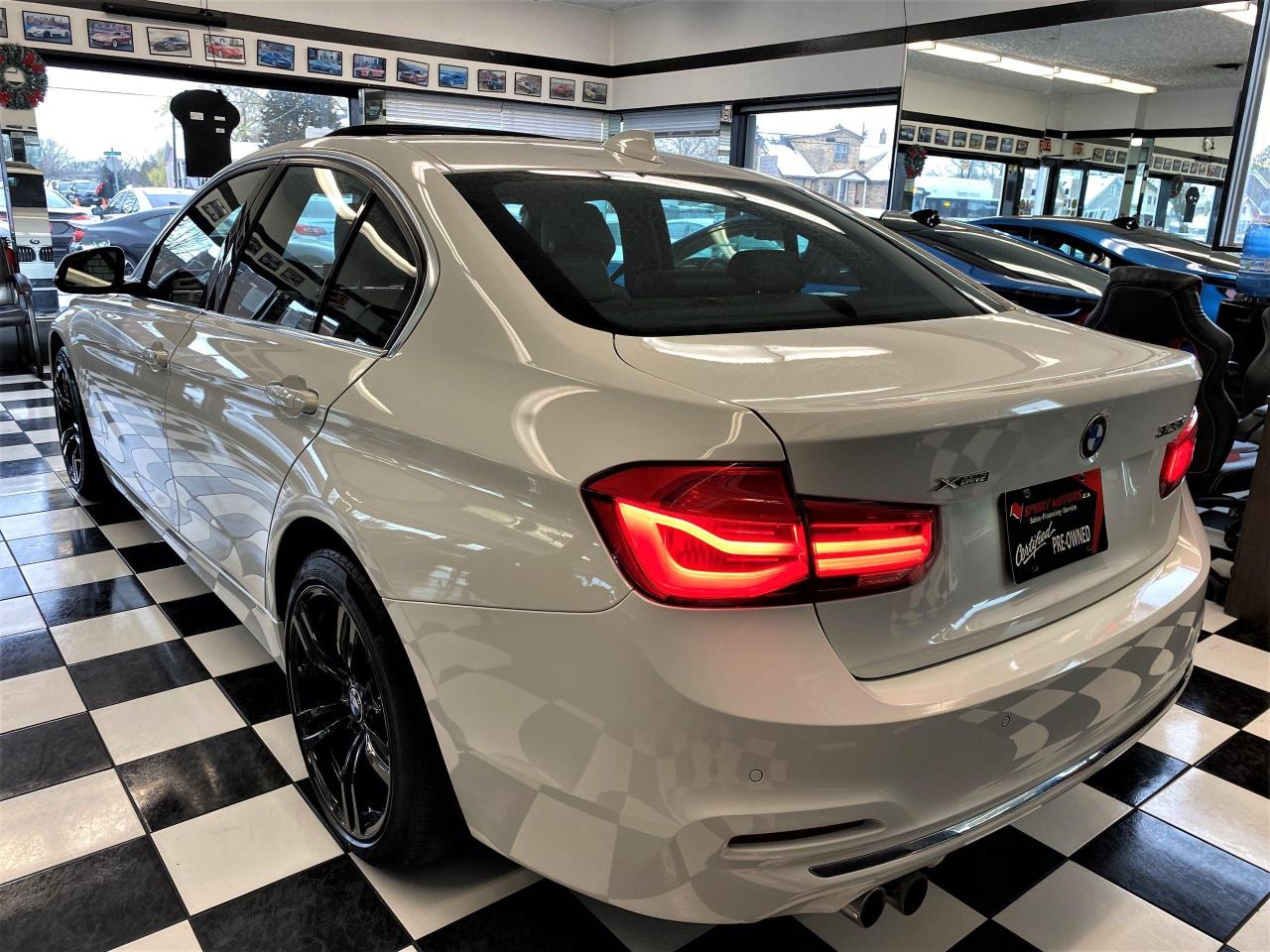 2016 BMW 3 Series 328i xDrive+GPS+Camera+Sensors+ACCIDENT FREE - Photo #2