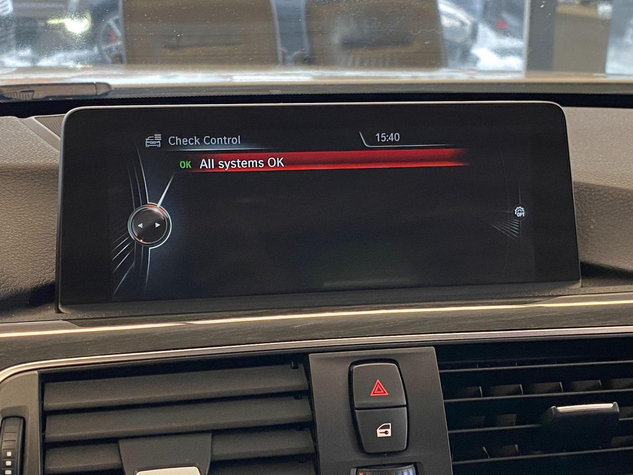 2016 BMW 3 Series 328i xDrive+GPS+Camera+Sensors+ACCIDENT FREE - Photo #32