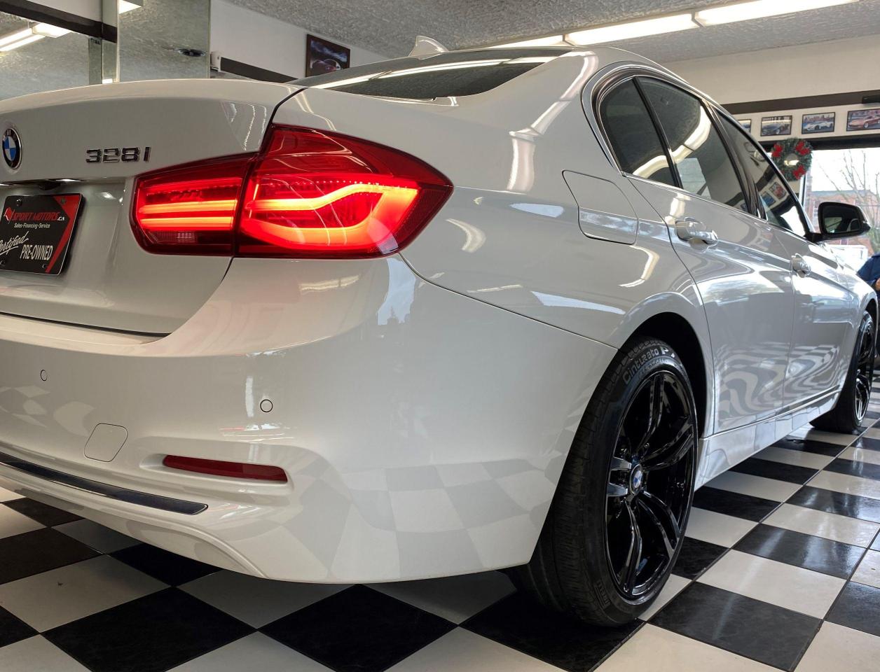 2016 BMW 3 Series 328i xDrive+GPS+Camera+Sensors+ACCIDENT FREE - Photo #42