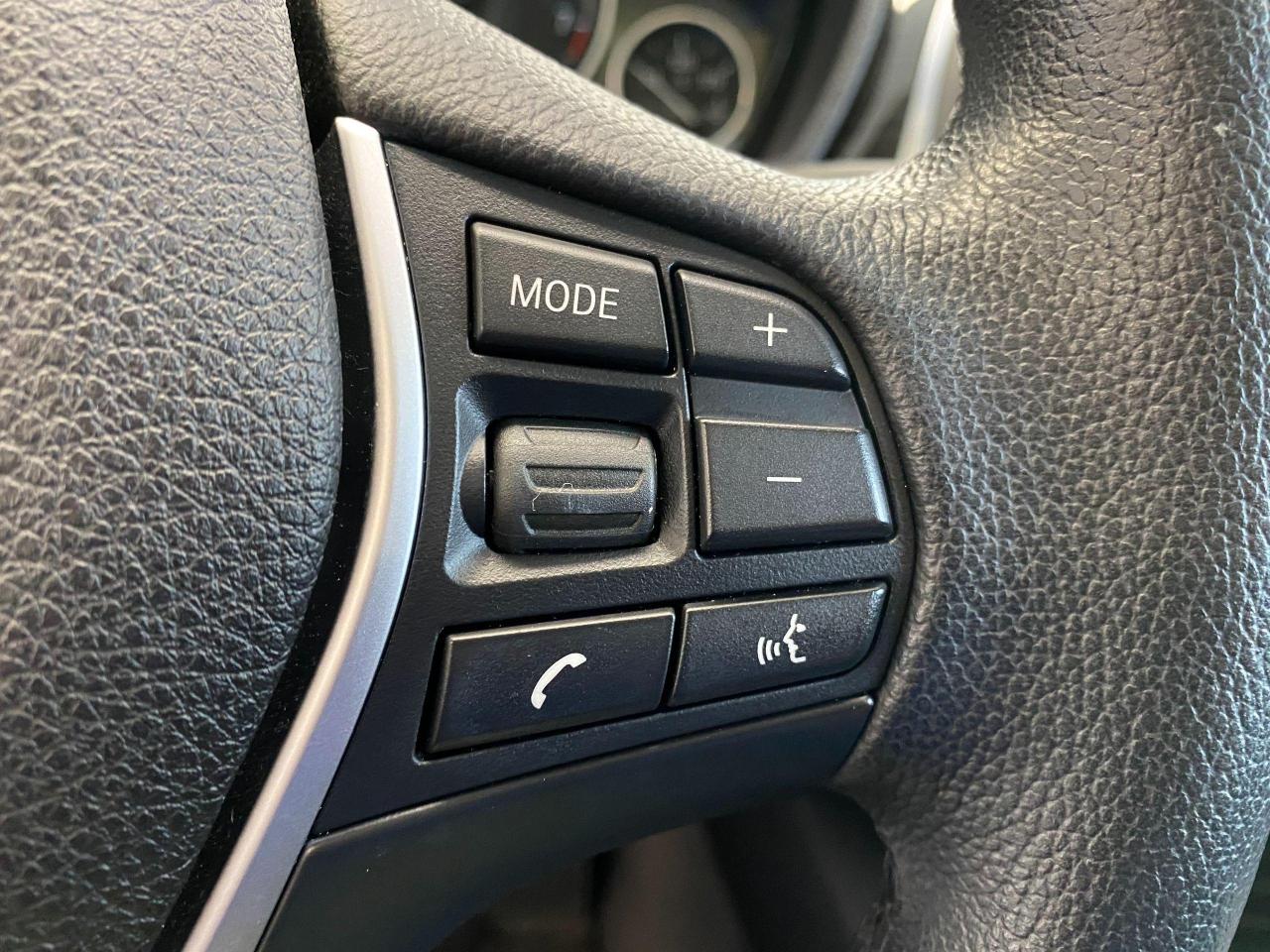 2016 BMW 3 Series 328i xDrive+GPS+Camera+Sensors+ACCIDENT FREE - Photo #56