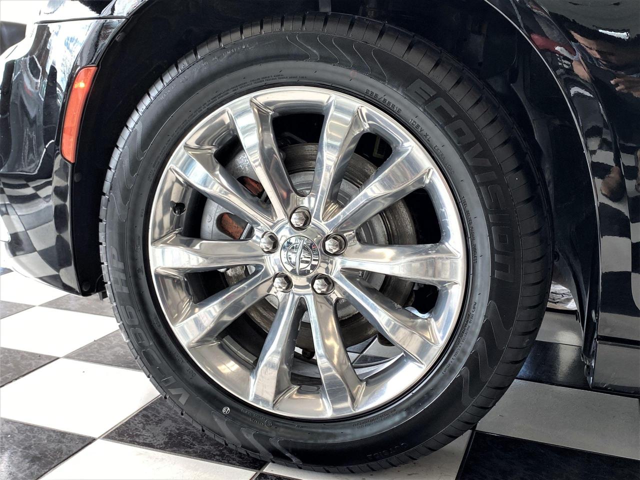 2016 Chrysler 300 Touring AWD+Roof+New Tires+ACCIDENT FREE - Photo #54