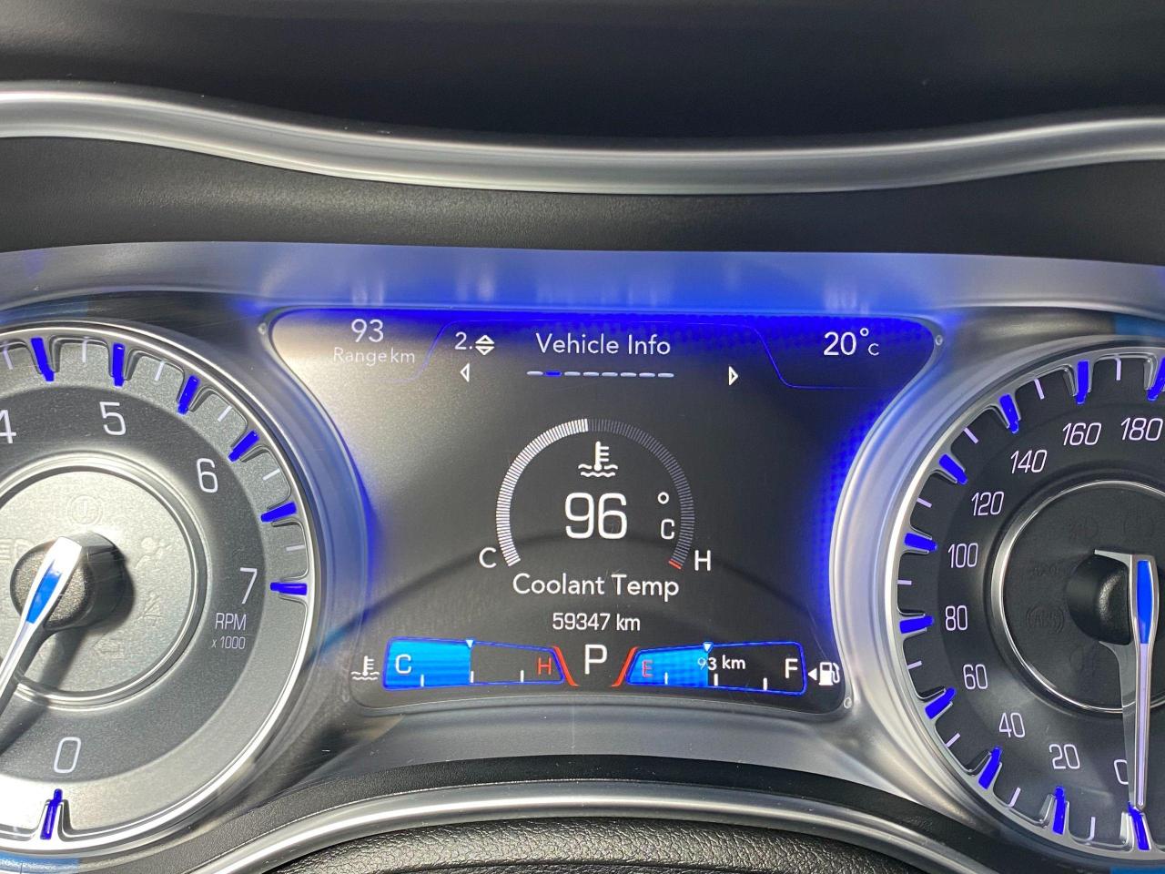 2016 Chrysler 300 Touring AWD+Roof+New Tires+ACCIDENT FREE - Photo #59