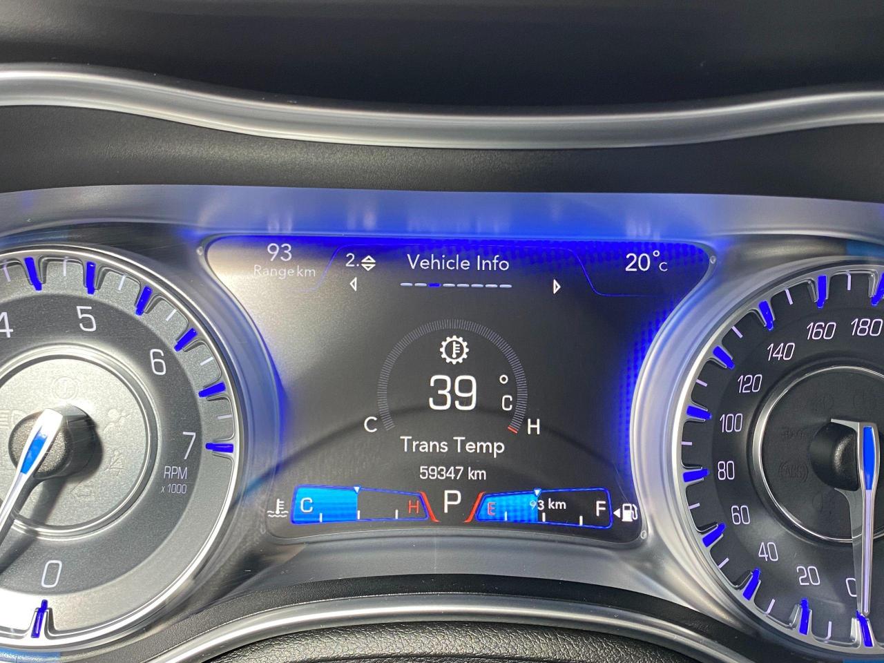 2016 Chrysler 300 Touring AWD+Roof+New Tires+ACCIDENT FREE - Photo #60