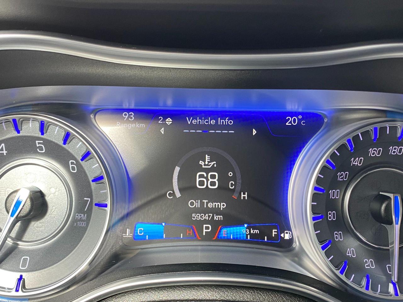 2016 Chrysler 300 Touring AWD+Roof+New Tires+ACCIDENT FREE - Photo #61