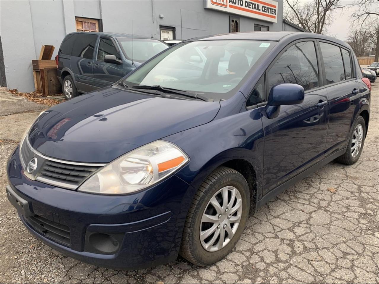 2007 Nissan Versa 1.8 S Photo0