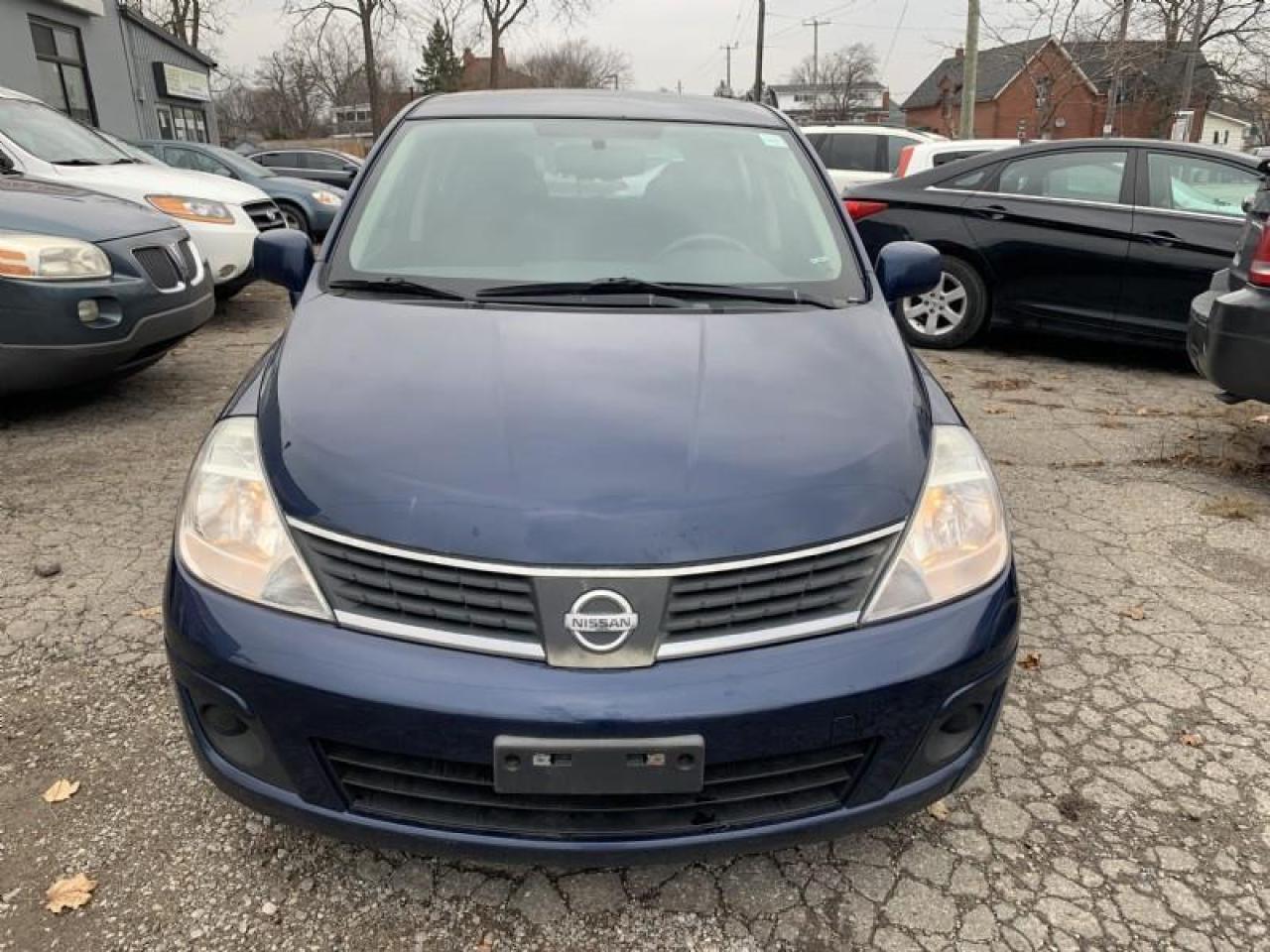 2007 Nissan Versa 1.8 S Photo
