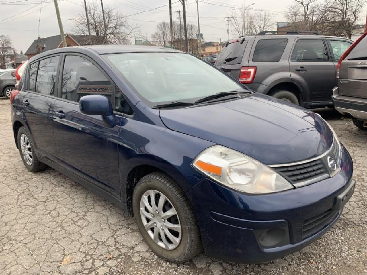 2007 Nissan Versa 1.8 S Photo