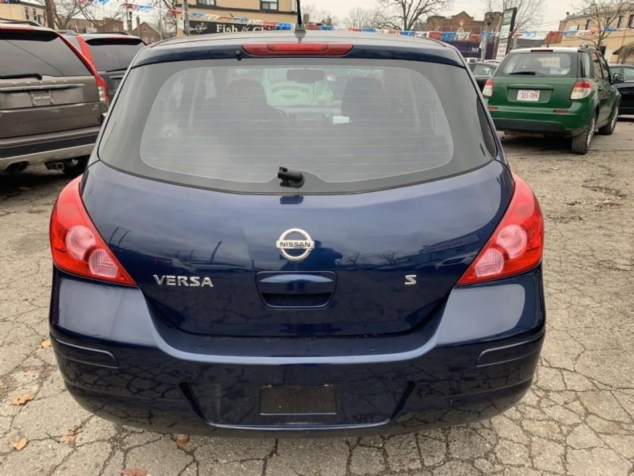 2007 Nissan Versa 1.8 S Photo4