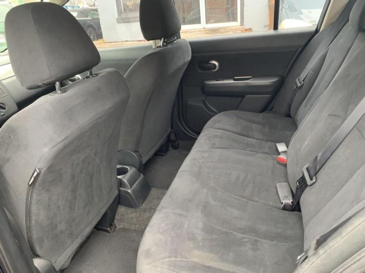 2007 Nissan Versa 1.8 S Photo